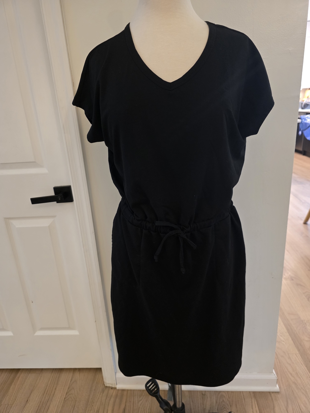 Black V-Neck Drawstring Casual Dress